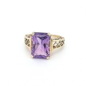 10K Yellow Gold Emerald Cut Amethyst Solitaire Ring