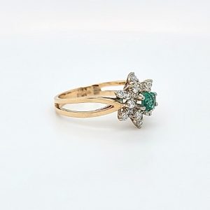 14K Yellow Gold 4mm Emerald Centre & 18 Diamond Cluster Ring