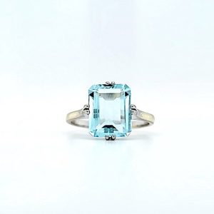 10K White Gold 10x8mm Emerald Cut Aquamarine Solitaire Ring