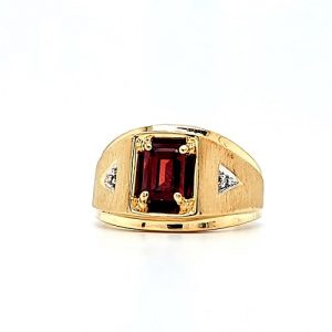 14K Yellow Gold 7mm x 5mm Emerald Cut Garnet & 2 Diamond Signet Ring