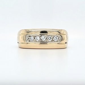 14K Yellow Gold 5 Round Brilliant Cut Diamond Signet Style Ring