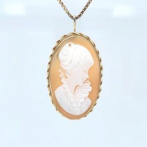 14K Yellow Gold 32mm Fine Carved Oval Cameo Brooch/Pendant