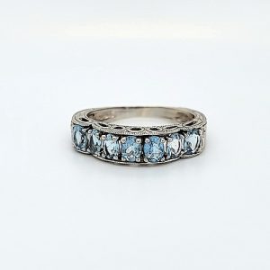 14K White Gold Ring w/ 7 Oval Shape Aquamarine Gemstones