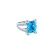 18K White Gold Ring w/ 5.25CT Emerald Cut Blue Topaz Centre & 52 RBC Diamonds - Image 3
