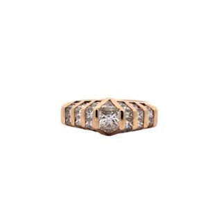 14K Yellow Gold Engagement Ring w/ .40CT Princess Cut Diamond Centre, 2 Triangle Diamonds & 36 Princess Cut Diamonds