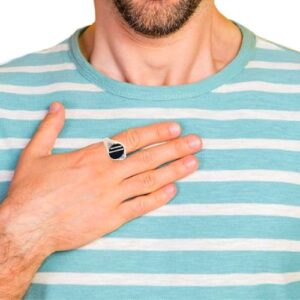 10K Yellow Gold Oval Onyx Signet Style Ring w/ Gold Stripe Accent Centre & 2 Diamond Accents