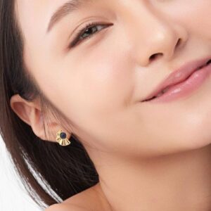 Pair of 14K Yellow Gold Fan Style Earrings w/ 6mm Round Cabochon Sapphire